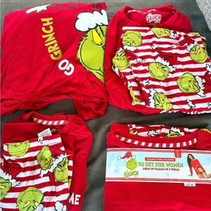 4 pairs of Christmas Family Pajama Sets